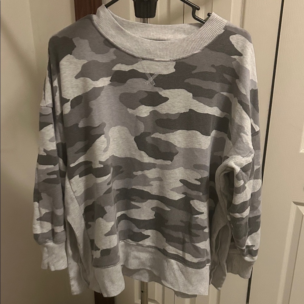 Aerie Camouflage Sweatshirt in Gray Tones